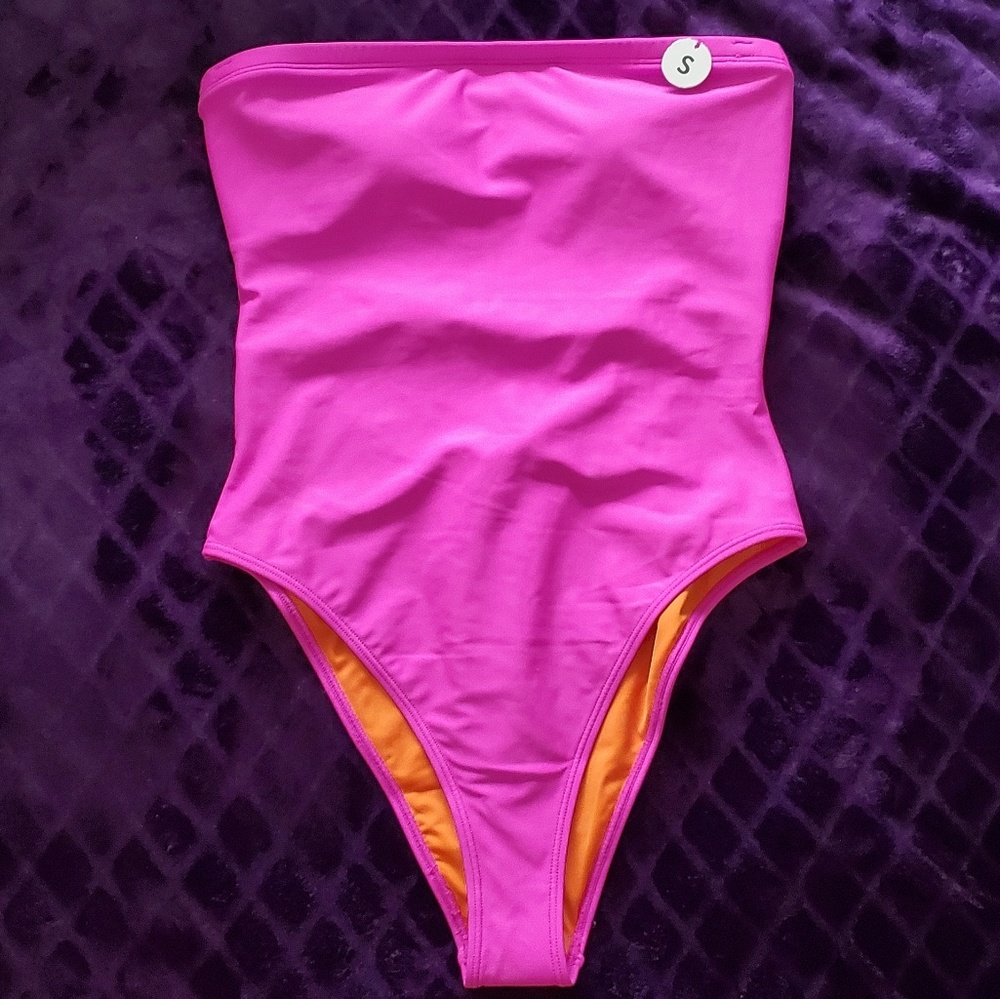 NWT One-piece Swimsuit - Picture 3 of 7